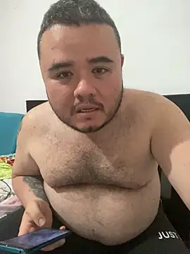 Snapshot of Chimbo-1996 chatting on October 19, 4:39 am Chimbo-1996 online show from October 19, 4:39 am