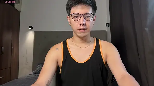 Addictiveboi online show from May 12, 2:53 am
