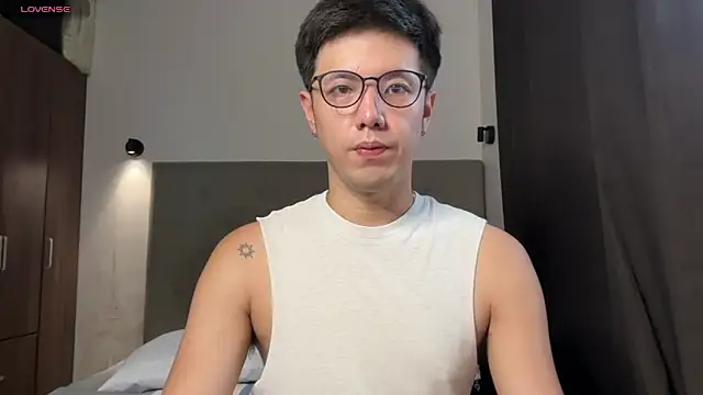 Addictiveboi online show from May 14, 3:37 am