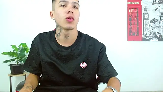 Cumandres18 online show from April 27, 2:57 pm