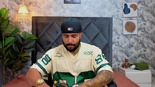 Apolo rousse1 online show from November 12, 9:19 pm