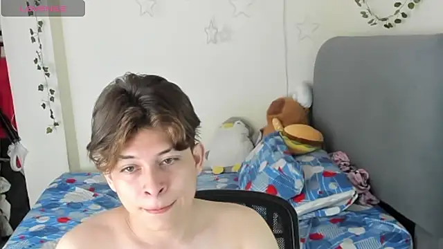 Snapshot of Felix_art chatting on October 25, 6:53 pm Felix art online show from October 25, 6:53 pm