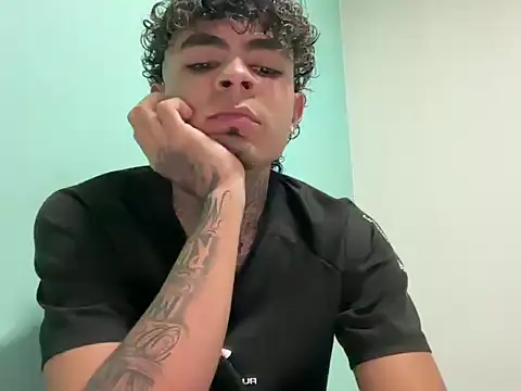 freyva online show from April 3, 12:18 am