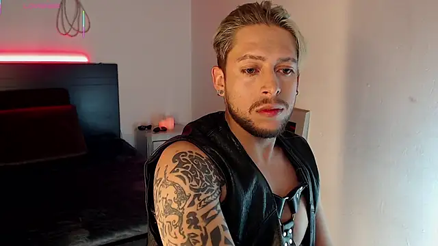 MaaxxxRider online show from November 1, 4:16 am