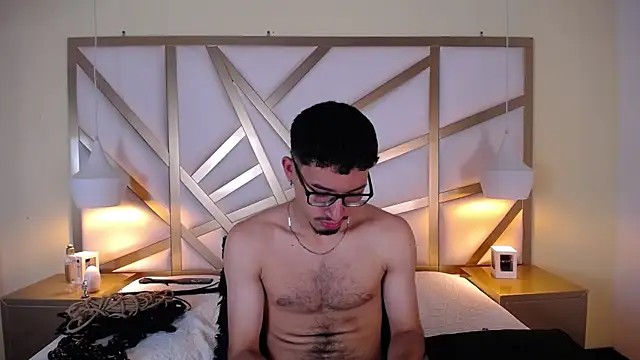 Snapshot of Jaxon_Carter chatting on October 22, 12:58 am Jaxon Carter online show from October 22, 12:58 am