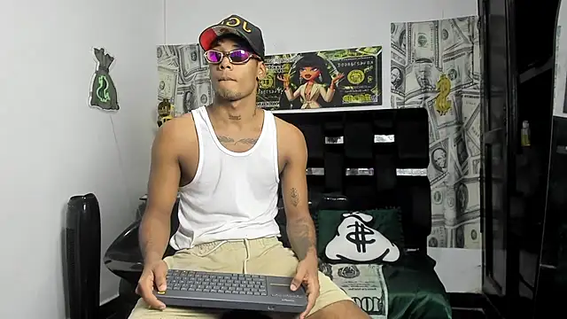 straight latin online show from October 5, 9:02 am
