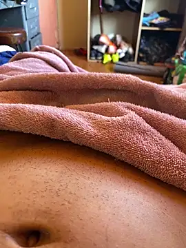 Godiee14 online show from February 7, 8:25 pm