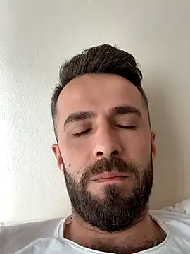 Snapshot of S-kt-et chatting on October 25, 11:56 am S-kt-et online show from October 25, 11:56 am