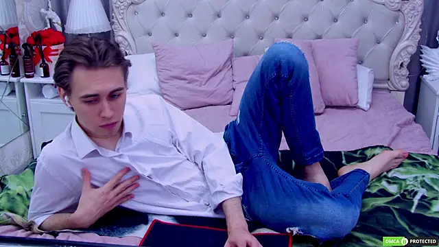 Snapshot of WilliamDyson chatting on November 1, 3:10 am WilliamDyson online show from November 1, 3:10 am