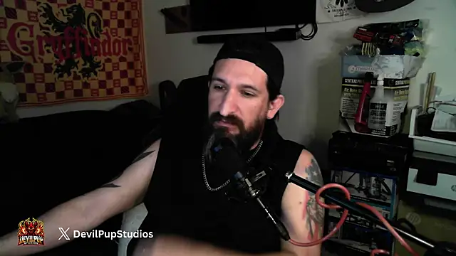 DevilPup75  online show from April 7, 4:56 am