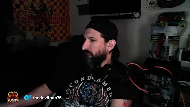 DevilPup75  online show from March 29, 4:23 am