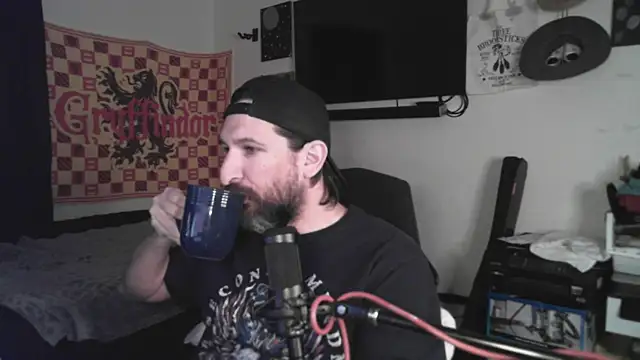 DevilPup75  online show from February 21, 4:35 am