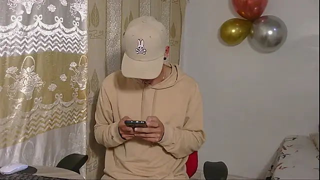 kilyan--x x online show from October 23, 6:39 am