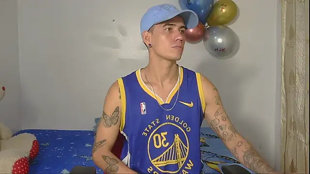 kilyan--x x online show from October 31, 6:04 am