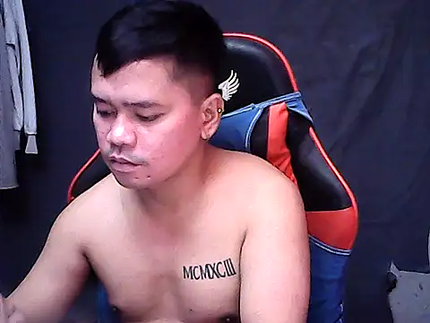 sweet sexyasian69 online show from April 21, 1:42 am