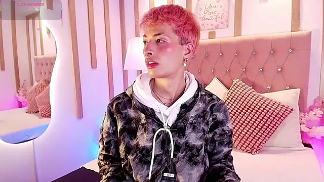 OzorioDany online show from April 22, 4:41 am