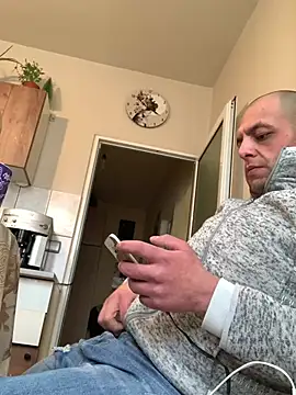 milenski74 online show from February 5, 8:21 am