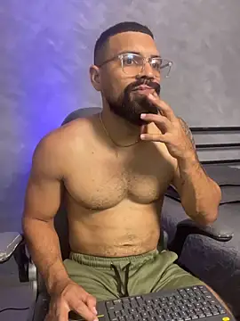 vincentjaxon online show from May 4, 7:48 pm