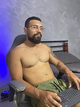 vincentjaxon online show from May 14, 8:40 pm