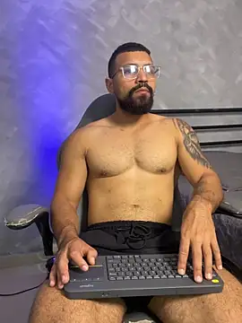 vincentjaxon online show from April 18, 7:58 pm