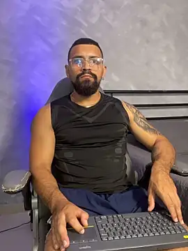 vincentjaxon online show from May 7, 5:46 pm