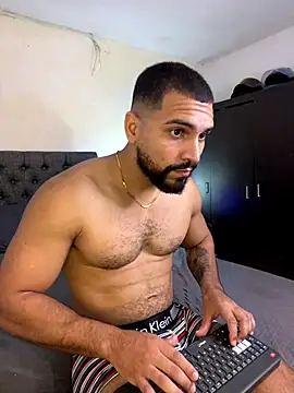 Snapshot of vincentjaxon chatting on September 17, 12:50 pm vincentjaxon online show from September 17, 12:50 pm