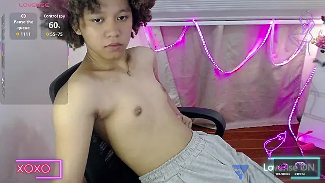 9INCHESHARDCOCK online show from December 14, 5:25 am