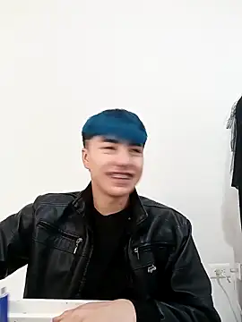 Snapshot of AlexanderCollman chatting on October 14, 8:38 pm AlexanderCollman online show from October 14, 8:38 pm