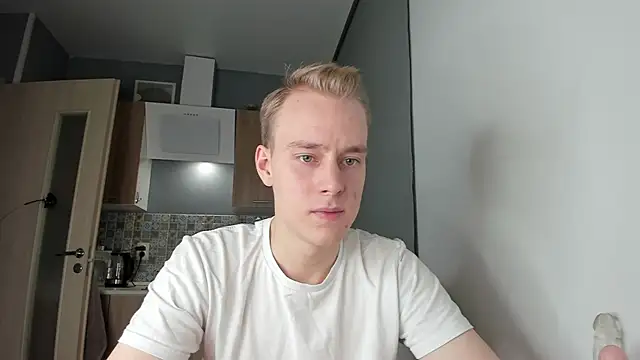 Snapshot of Kevin_Young_Cat chatting on October 27, 2:41 pm Kevin Young Cat online show from October 27, 2:41 pm