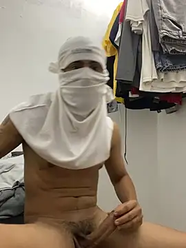 Lucasmachonovinho online show from February 1, 11:58 pm