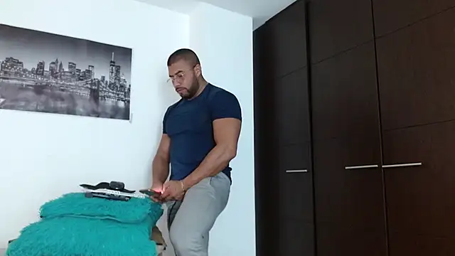 Snapshot of AntonyDAngelo25 chatting on October 13, 8:59 pm AntonyDAngelo25 online show from October 13, 8:59 pm