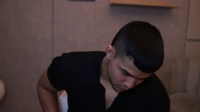 Thiago Valente online show from April 22, 1:38 pm