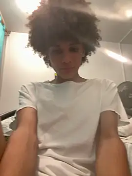 Max Rain online show from April 18, 12:34 am