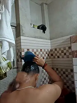 Snapshot of yourcrush0123 chatting on October 29, 11:13 am yourcrush0123 online show from October 29, 11:13 am