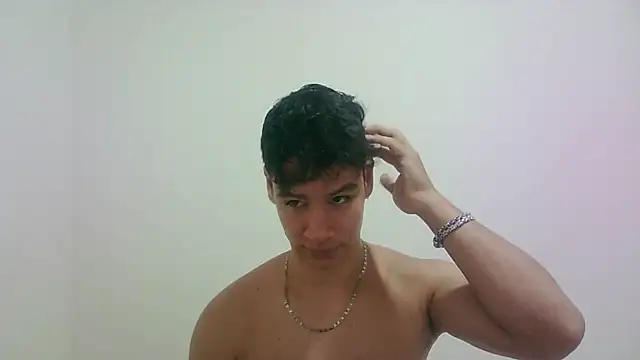 Snapshot of zeus_181 chatting on October 1, 11:19 pm zeus 181 online show from October 1, 11:19 pm