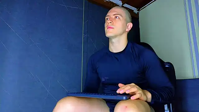 ALANNFERRER online show from April 30, 10:11 am