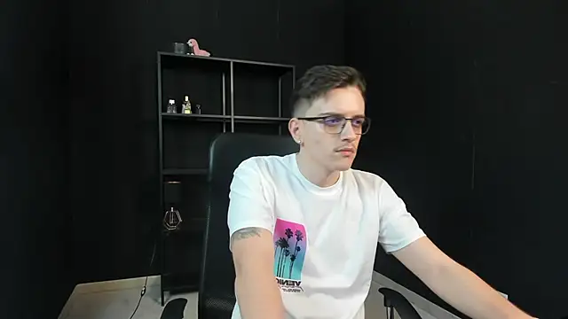 FelixStarkk online show from May 6, 4:13 am