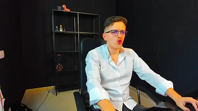 FelixStarkk online show from April 28, 4:17 am
