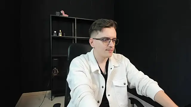 FelixStarkk online show from May 3, 5:10 am