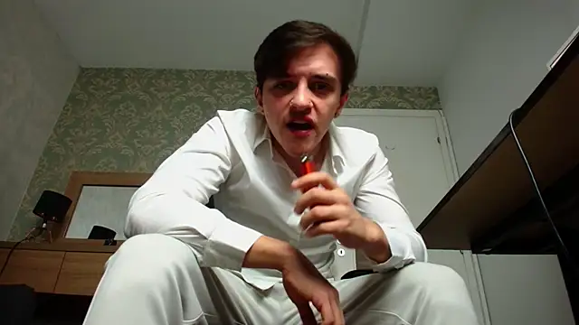 Snapshot of FelixStarkk chatting on October 6, 5:01 am FelixStarkk online show from October 6, 5:01 am