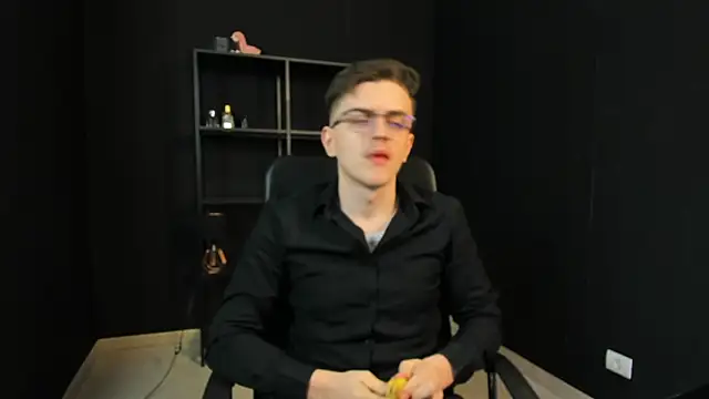 FelixStarkk online show from May 1, 4:49 am
