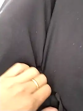 zorhotty online show from November 12, 3:56 am