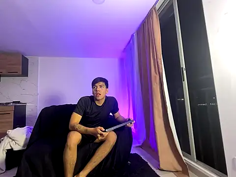 Axel Hunter online show from October 8, 4:39 am