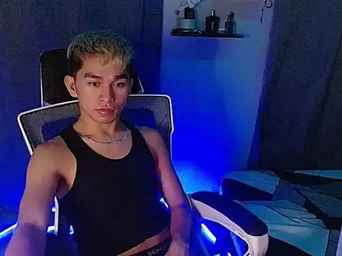 Midnight Snack69 online show from March 18, 4:10 pm