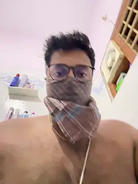 VVcouple online show from April 22, 7:07 pm