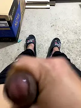 lDarkGreyl online show from November 14, 4:04 am