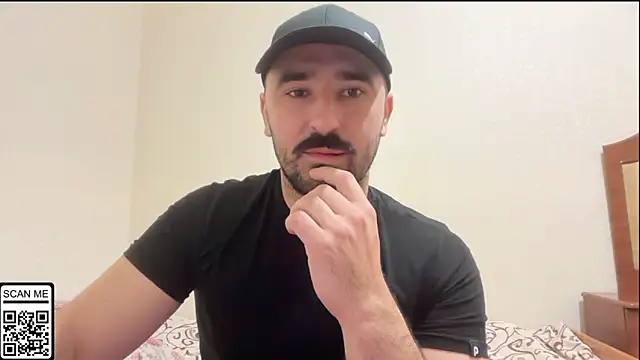 Snapshot of Hard_to_Obey chatting on October 14, 6:04 pm Hard to Obey online show from October 14, 6:04 pm