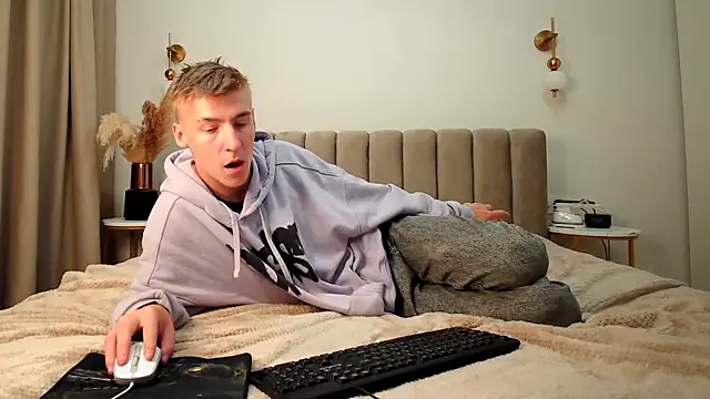 MrSexyCum4U online show from September 14, 7:54 am