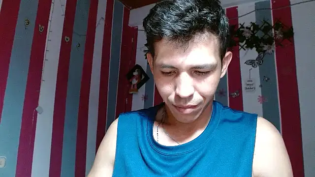 Snapshot of Antony_hardx chatting on September 18, 2:13 am Antony hardx online show from September 18, 2:13 am