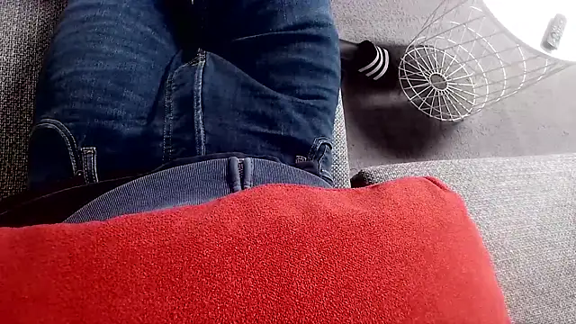 cucciolotto76 online show from November 22, 3:44 pm